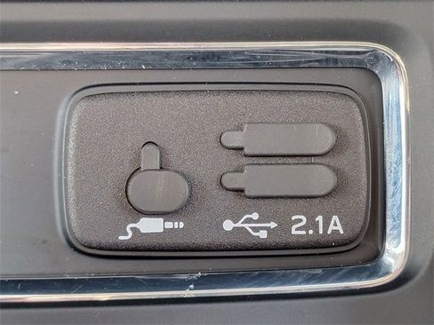 Used 2021 Subaru Ascent Limited w/ Popular Package #2A image 8