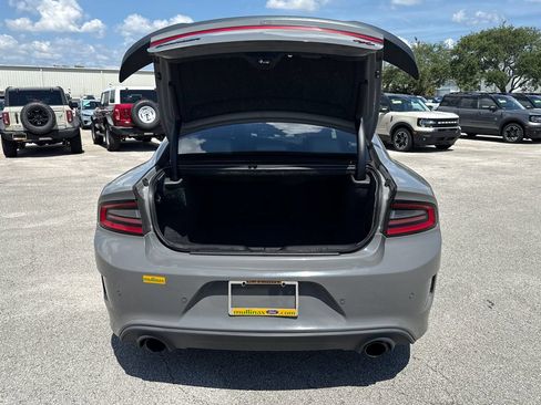 Used 2018 Dodge Charger R/T Scat Pack w/ Dynamics Package RWD image 26