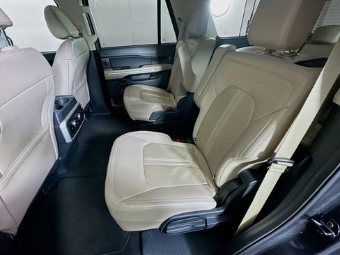 Used 2024 Ford Expedition Limited image 30