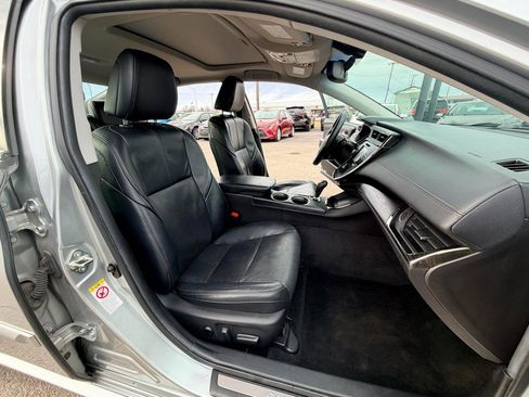 Used 2016 Toyota Avalon Limited image 14