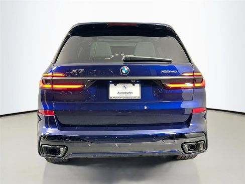 New 2026 BMW X7 xDrive40i w/ M Sport Package AWD/4WD image 7