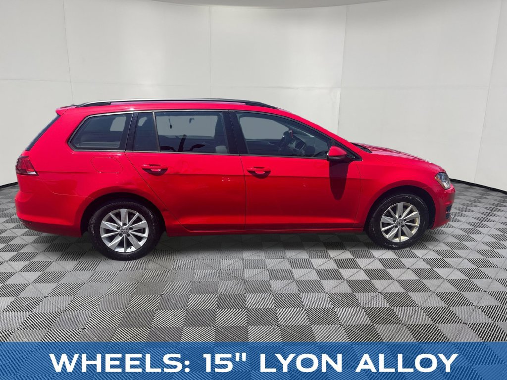 Used 2017 Volkswagen Golf S FWD image 7