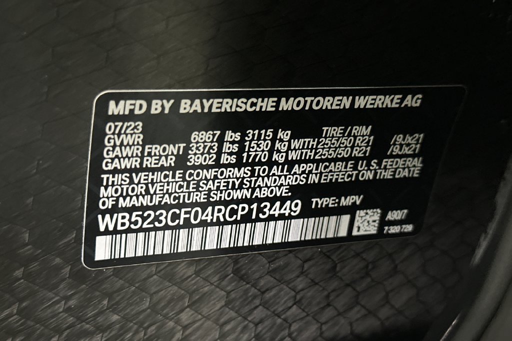 Used 2024 BMW iX xDrive50 w/ Sport Package AWD/4WD image 37