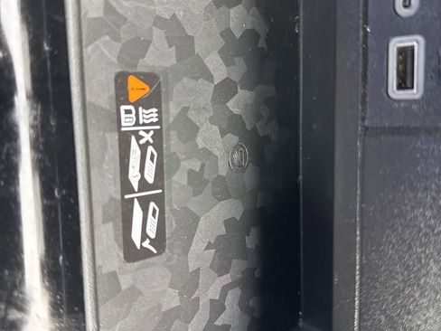 Used 2024 GMC Canyon AT4 w/ AT4 Premium Package image 19