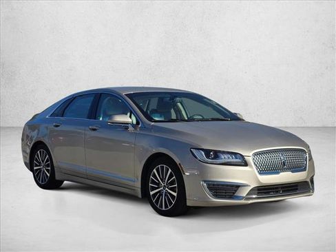 Used 2017 Lincoln MKZ Select w/ Select Plus Package image 4