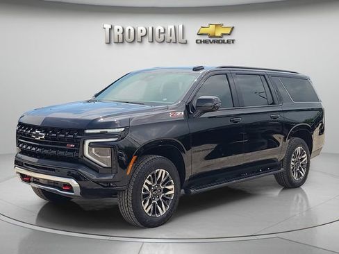 New 2026 Chevrolet Suburban Z71 w/ Comfort Package AWD/4WD image 1