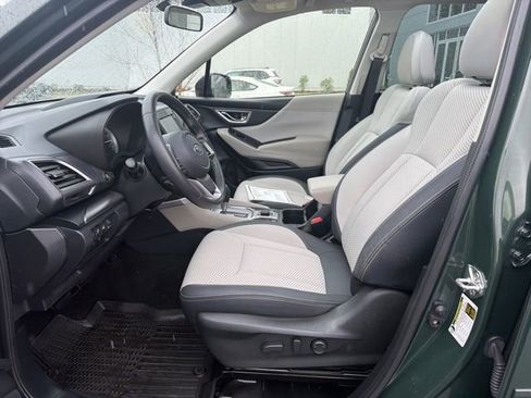 Used 2023 Subaru Forester Premium AWD/4WD image 27