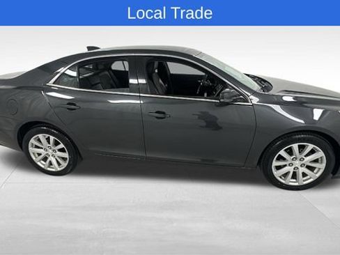 Used 2015 Chevrolet Malibu LT image 2