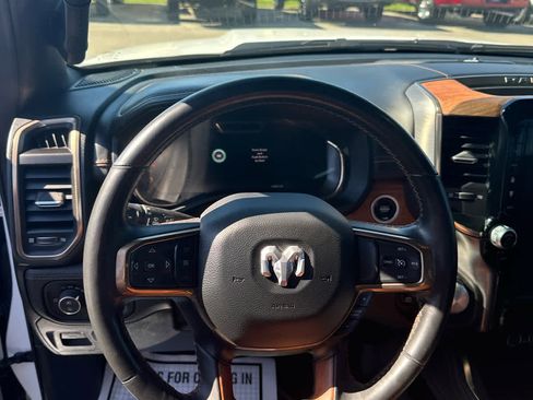 Used 2024 RAM 1500 Limited w/ Body Color Bumper Group image 16