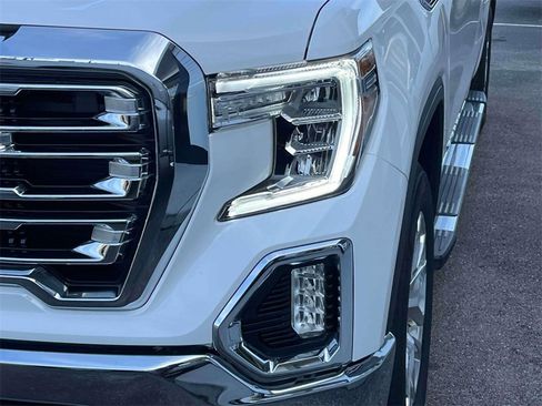 Used 2021 GMC Sierra 1500 SLT w/ SLT Premium Package image 9
