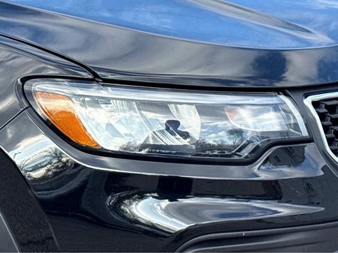 Certified 2024 Jeep Compass Latitude image 5