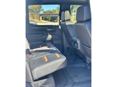 Used 2024 GMC Sierra 1500 AT4 w/ Technology Package image 22