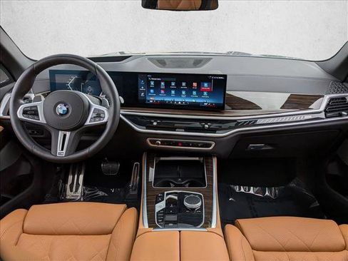Certified 2025 BMW X5 M60i w/ Climate Comfort Package AWD/4WD image 18