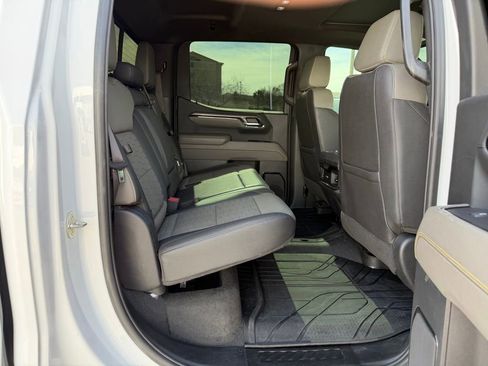 Used 2023 Chevrolet Silverado 1500 ZR2 w/ Technology Package image 24