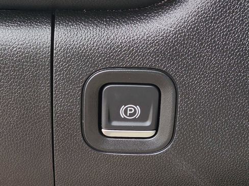 Used 2023 GMC Sierra 1500 Pro w/ Graphite Edition image 24