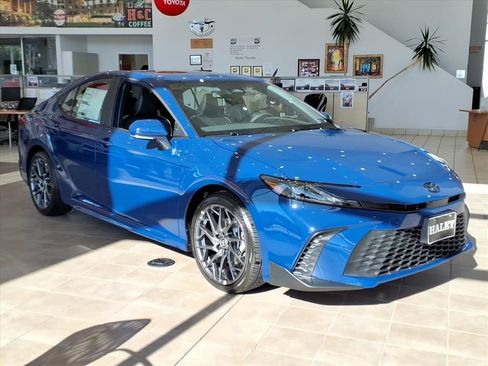 New 2026 Toyota Camry SE w/ Convenience Package FWD image 2