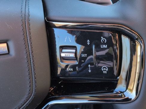 New 2026 Land Rover Range Rover Sport Dynamic SE AWD/4WD image 12