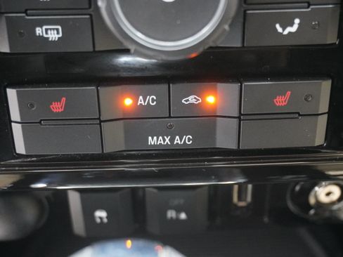 Used 2009 Ford Escape Limited FWD image 17