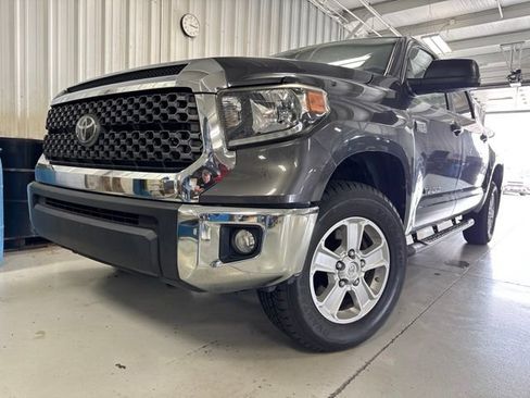 Used 2020 Toyota Tundra SR5 w/ SR5 Upgrade Package AWD/4WD image 30