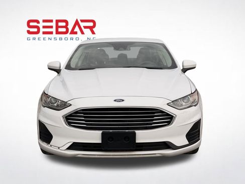 Used 2020 Ford Fusion SE FWD image 2