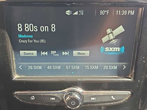 Used 2018 Chevrolet Traverse LT image 20