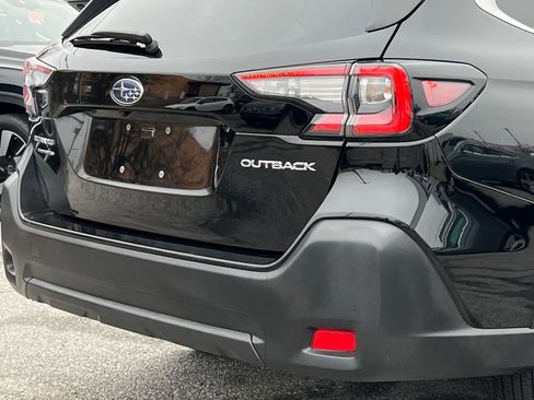 Certified 2025 Subaru Outback Premium image 6