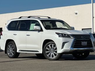 Used 2017 Lexus LX 570 4WD video 2