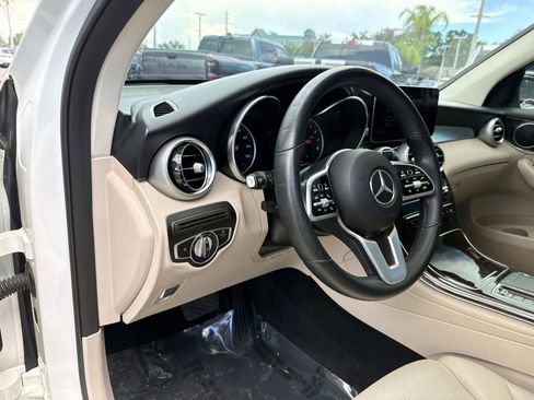 Certified 2022 Mercedes-Benz GLC 300 image 20