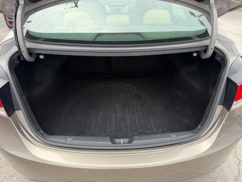 Used 2013 Hyundai Elantra GLS w/ Preferred Pkg FWD image 15
