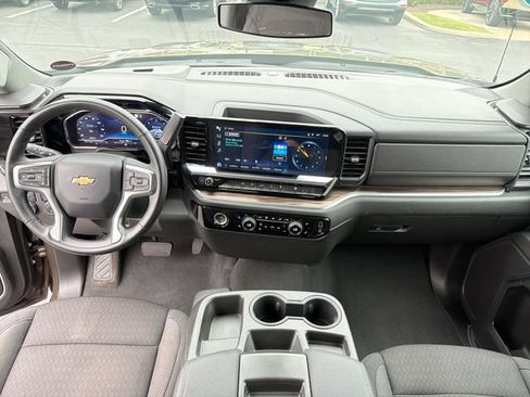 Certified 2023 Chevrolet Silverado 1500 LT AWD/4WD image 14