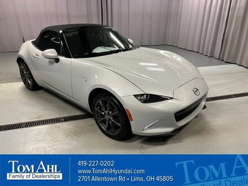 Used 2016 MAZDA MX-5 Miata Grand Touring image 1