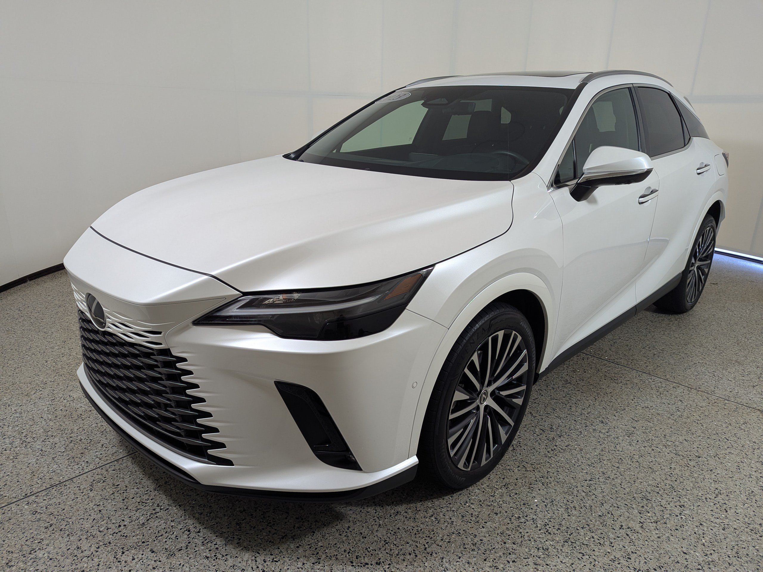 Used 2023 Lexus RX 350 Premium Plus w/ Cold Area Package AWD/4WD image 3