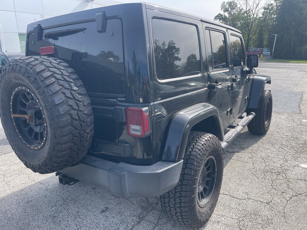 Used 2015 Jeep Wrangler Unlimited Rubicon w/ Dual Top Group AWD/4WD image 5