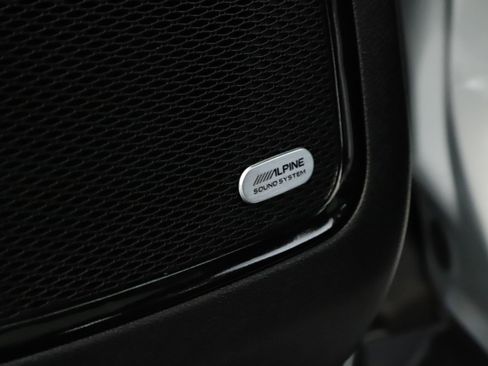 Used 2024 Jeep Compass Trailhawk w/ Trailhawk Elite Group image 8