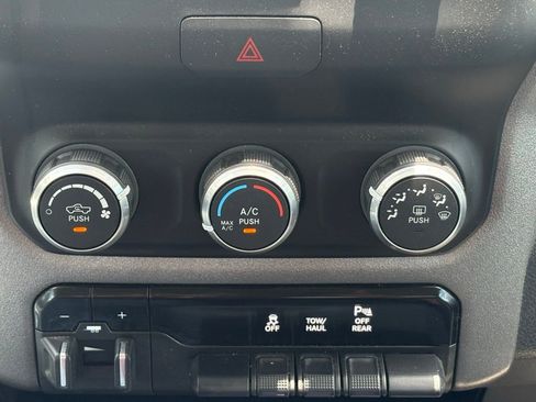 Used 2019 RAM 3500 Tradesman w/ Chrome Appearance Group AWD/4WD image 20