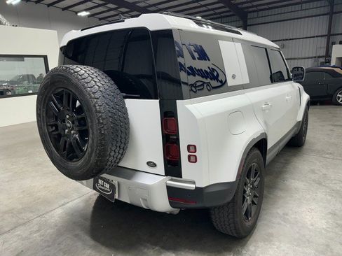 Used 2020 Land Rover Defender 110 HSE AWD/4WD image 14