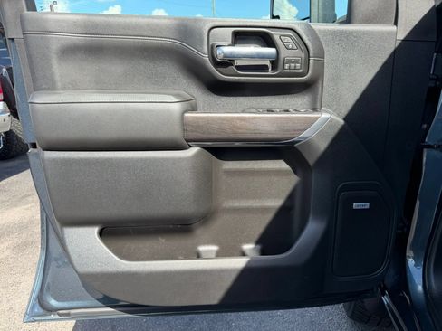 Used 2020 Chevrolet Silverado 3500 LTZ w/ LTZ Plus Package AWD/4WD image 17