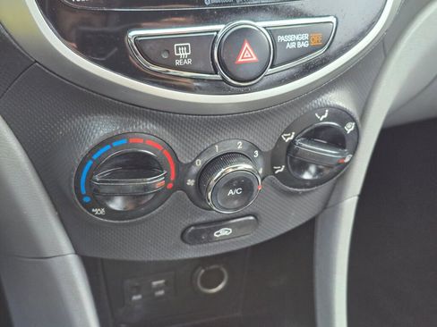 Used 2014 Hyundai Accent GLS w/ Option Group 2 image 28