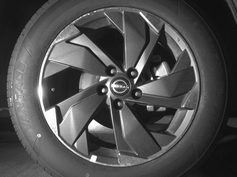 Used 2025 Nissan Rogue SV FWD image 13