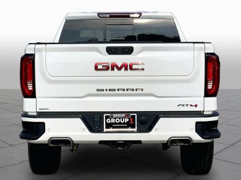 Used 2024 GMC Sierra 1500 AT4 w/ AT4 Premium Package AWD/4WD image 5