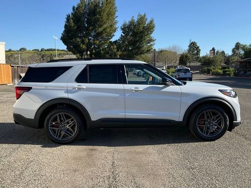 New 2026 Ford Explorer ST w/ Sun And Sound Package image 7