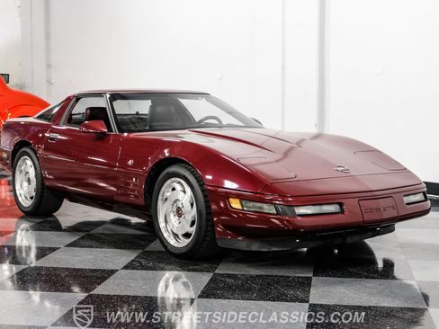 Used 1993 Chevrolet Corvette Coupe image 15