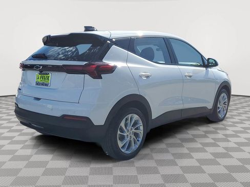 New 2027 Chevrolet Bolt LT image 4