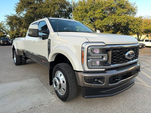 Used 2023 Ford F450 King Ranch w/ FX4 Off-Road Package image 2