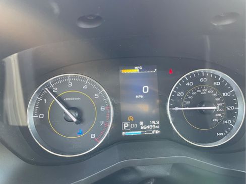 Used 2021 Subaru Crosstrek 2.5i Sport w/ Moonroof Package image 12