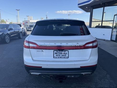 Used 2016 Lincoln MKX Reserve w/ Technology Package FWD image 5