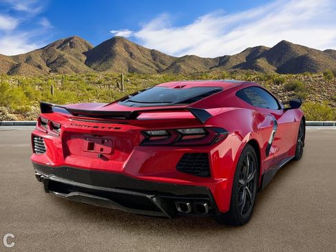 Used 2020 Chevrolet Corvette Stingray Premium Cpe w/ 3LT Preferred Equipment Group RWD image 4