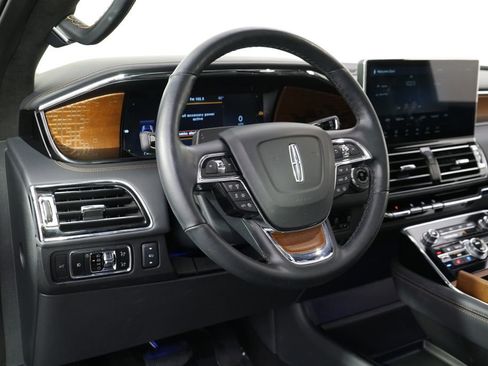 Used 2024 Lincoln Navigator Black Label AWD/4WD image 11