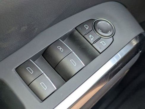 New 2026 Chevrolet Traverse RS w/ LPO, Floor Liner Package FWD image 28