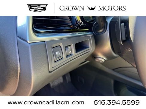 Used 2025 Cadillac XT6 Premium Luxury w/ LPO, Floor Liner Package image 19